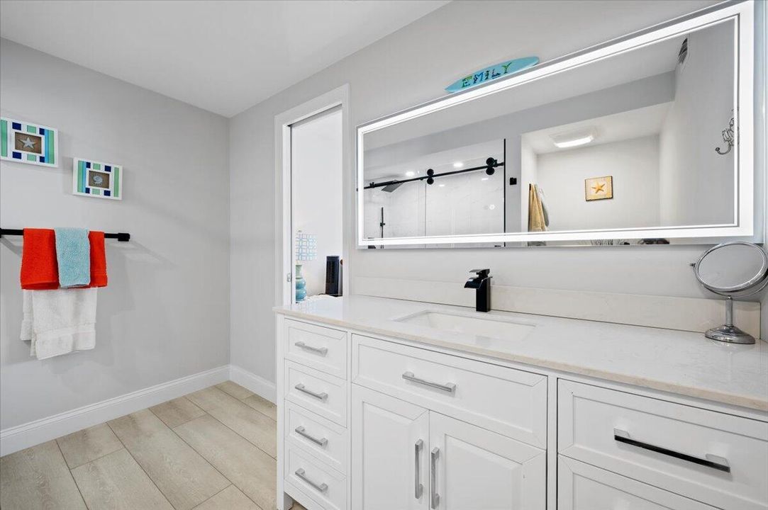 For Rent: $5,300 (3 beds, 2 baths, 1432 Square Feet)