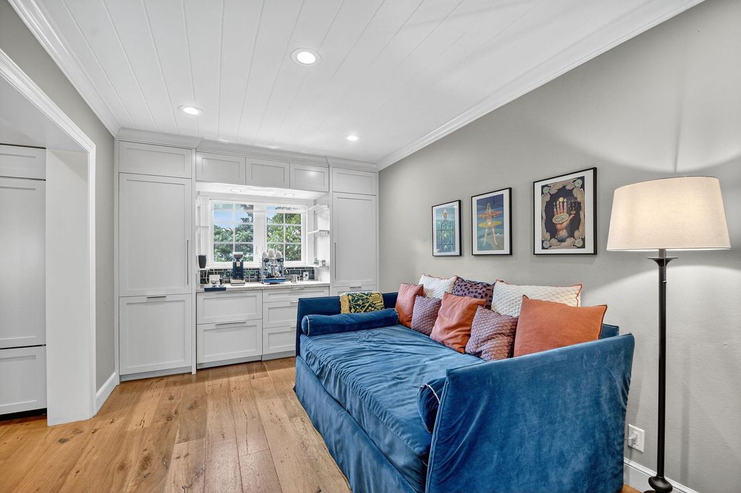 На продажу: $3,450,000 (3 спален, 3 ванн, 3072 Квадратных фут)