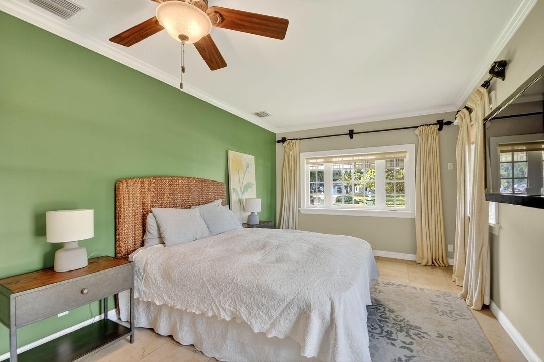 На продажу: $3,450,000 (3 спален, 3 ванн, 3072 Квадратных фут)