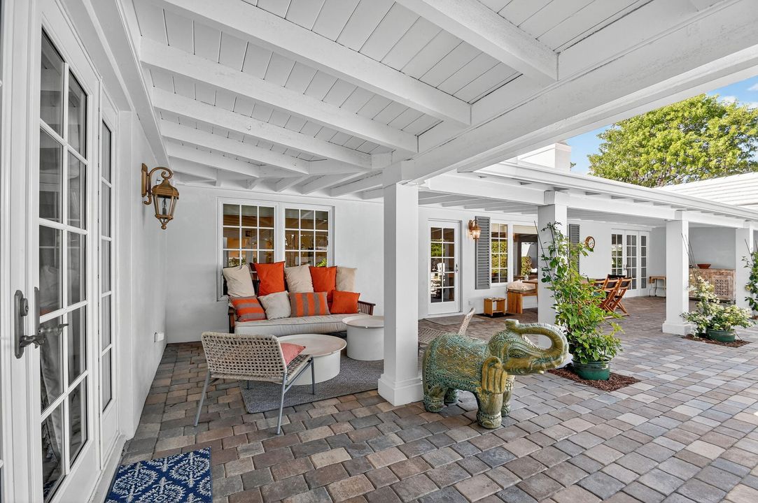 На продажу: $3,450,000 (3 спален, 3 ванн, 3072 Квадратных фут)