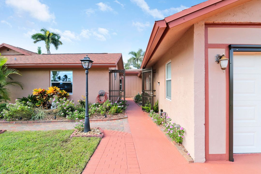 For Sale: $589,999 (3 beds, 3 baths, 2160 Square Feet)