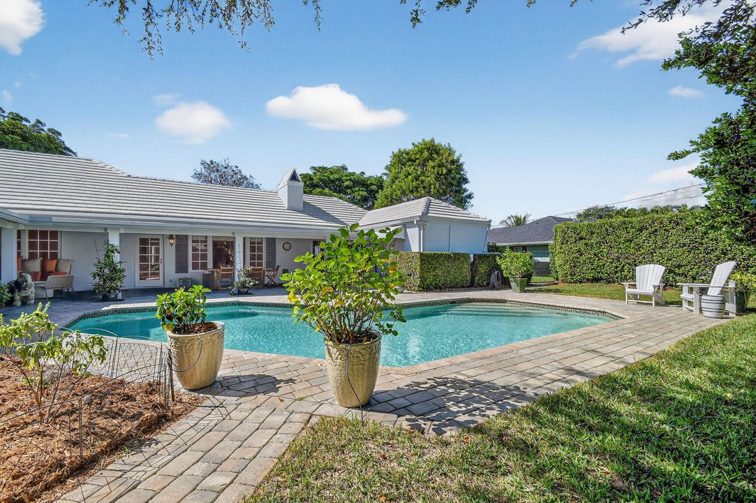 На продажу: $3,450,000 (3 спален, 3 ванн, 3072 Квадратных фут)