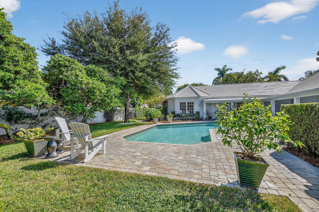 На продажу: $3,450,000 (3 спален, 3 ванн, 3072 Квадратных фут)