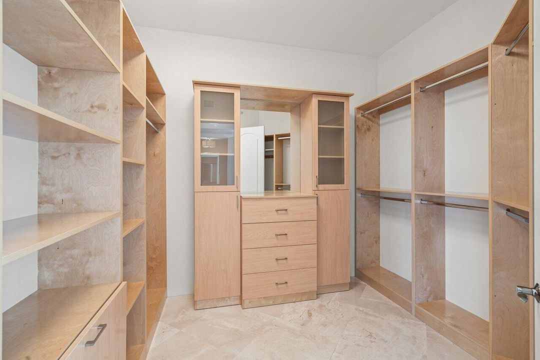 For Rent: $16,000 (4 beds, 4 baths, 4828 Square Feet)