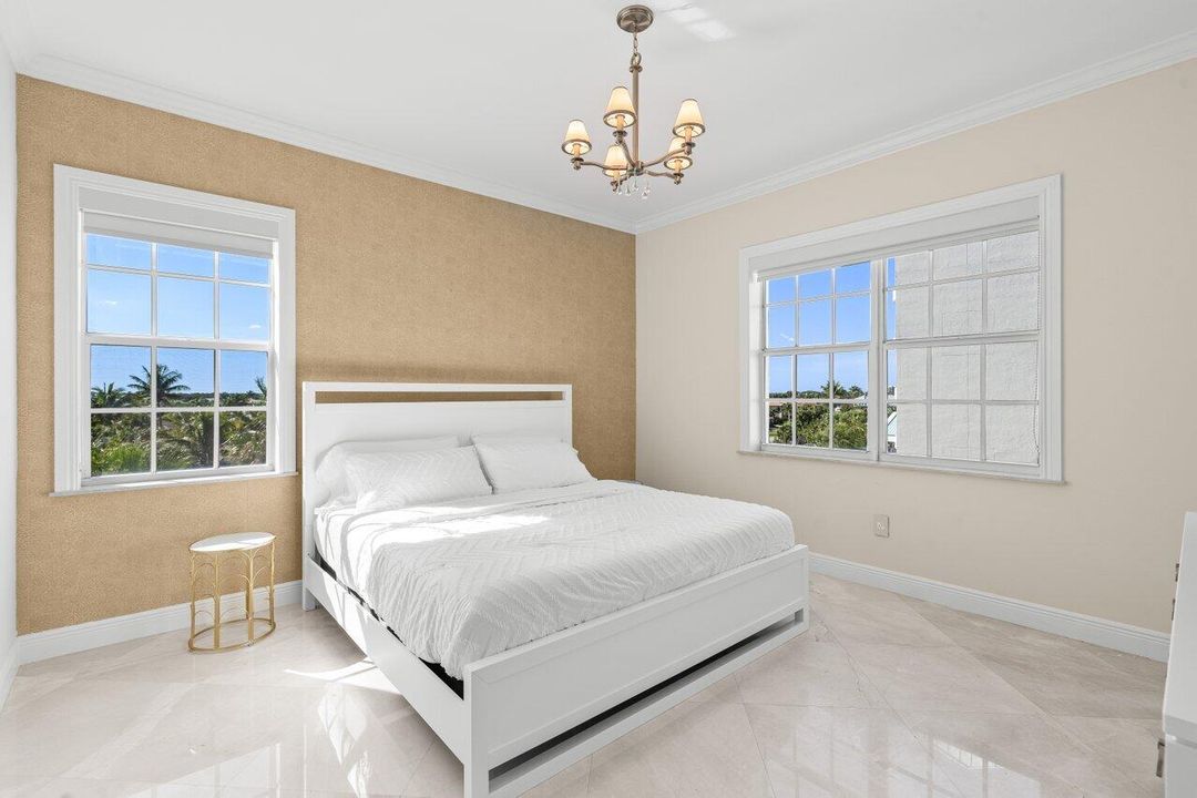 For Rent: $16,000 (4 beds, 4 baths, 4828 Square Feet)