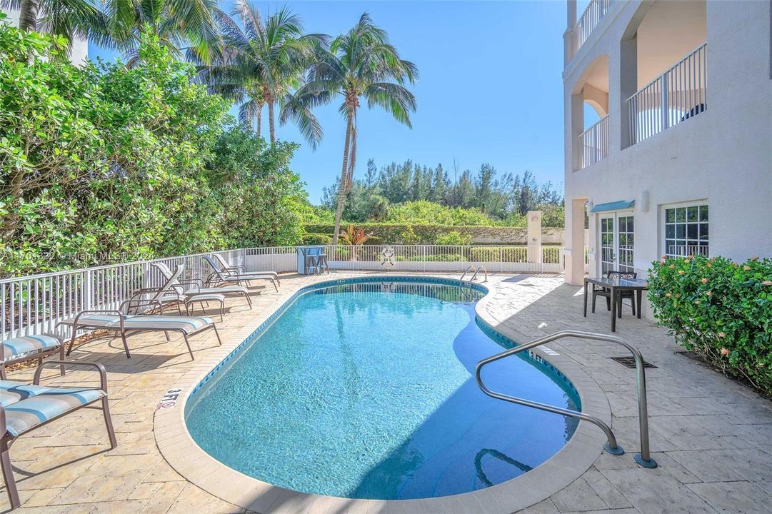 For Rent: $16,000 (4 beds, 4 baths, 4828 Square Feet)