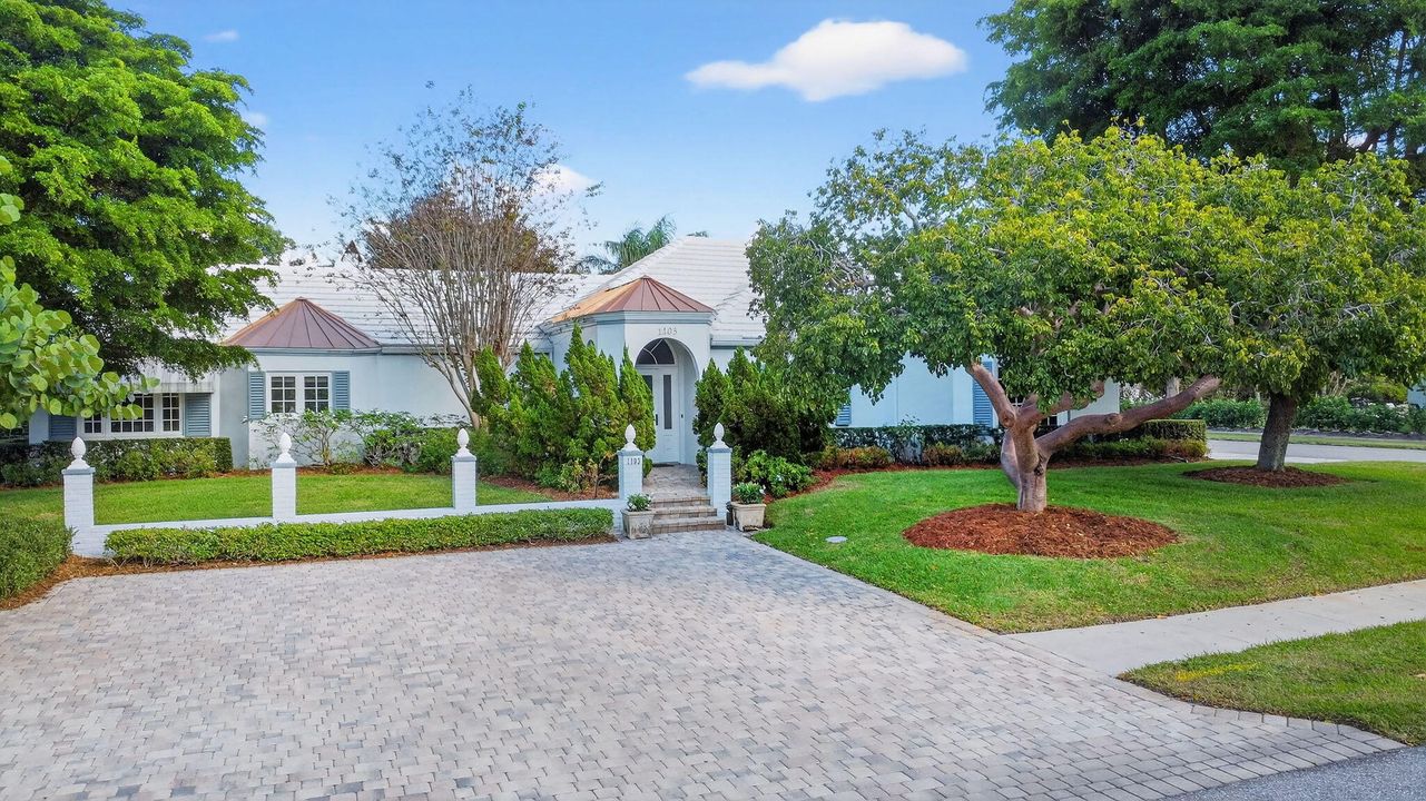 На продажу: $3,450,000 (3 спален, 3 ванн, 3072 Квадратных фут)