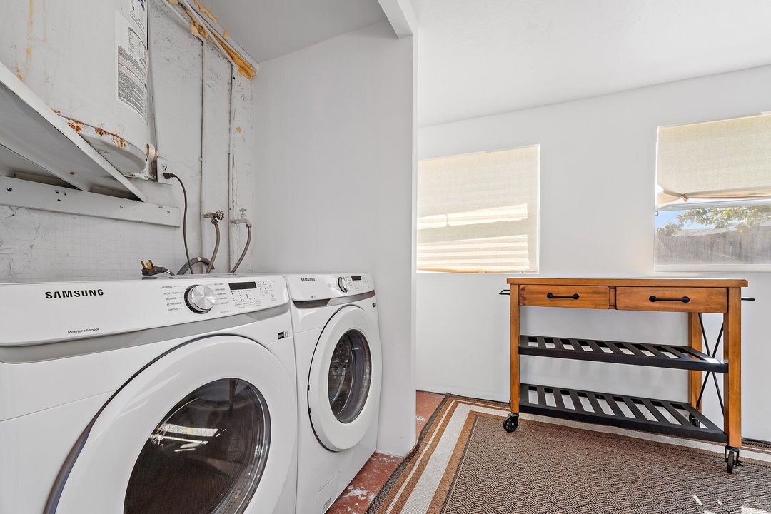 For Sale: $414,900 (3 beds, 2 baths, 1330 Square Feet)