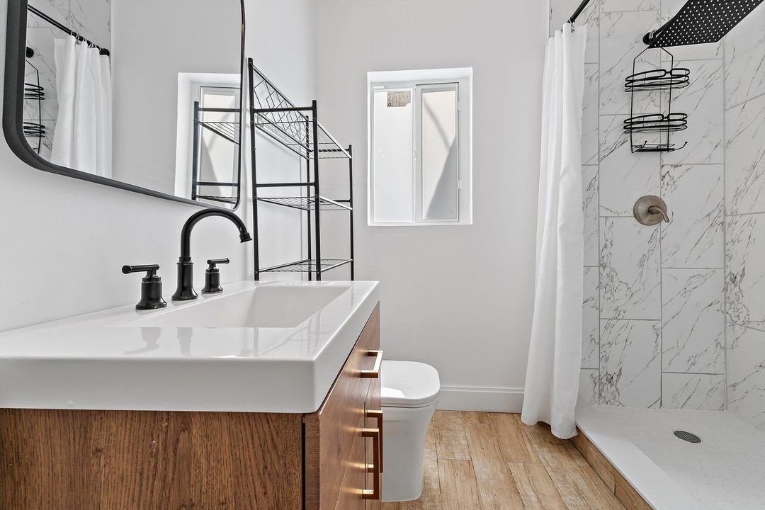 For Sale: $414,900 (3 beds, 2 baths, 1330 Square Feet)