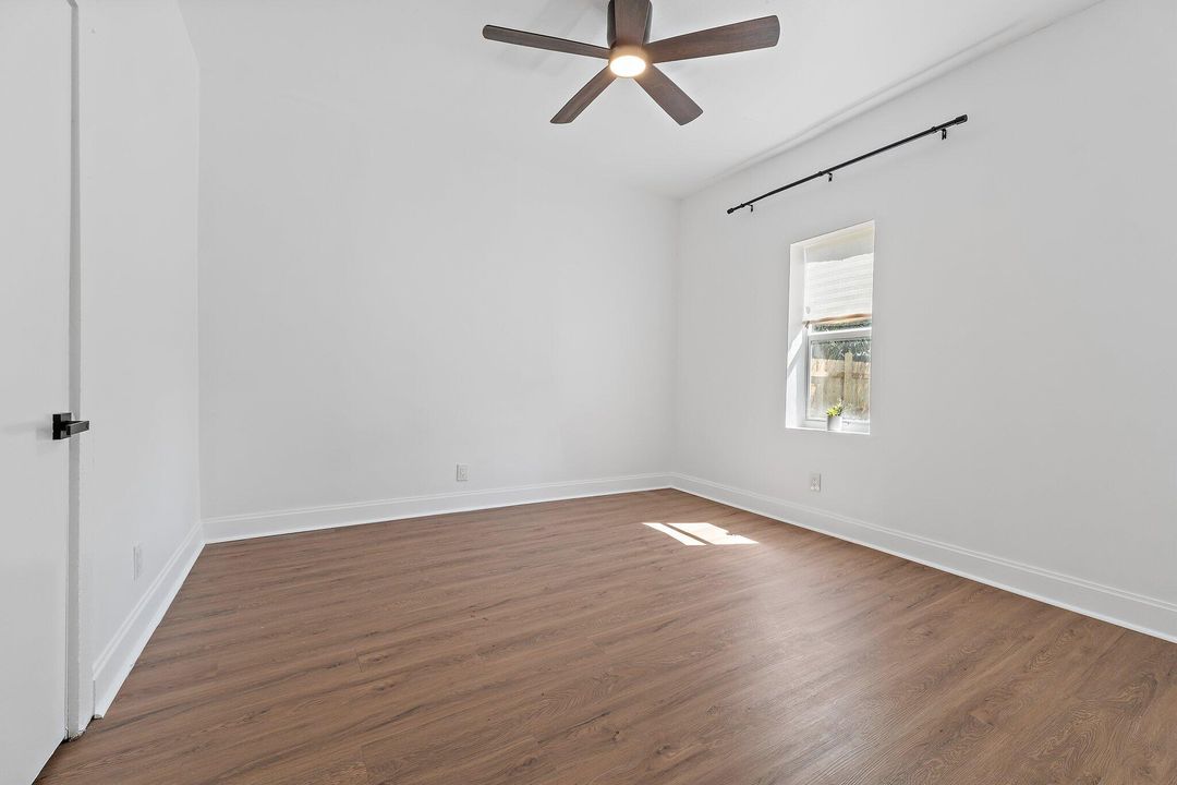 For Sale: $414,900 (3 beds, 2 baths, 1330 Square Feet)