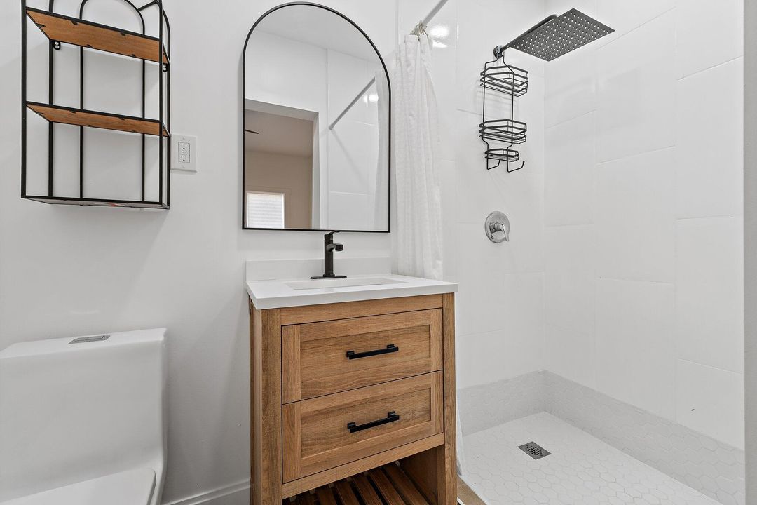 For Sale: $414,900 (3 beds, 2 baths, 1330 Square Feet)