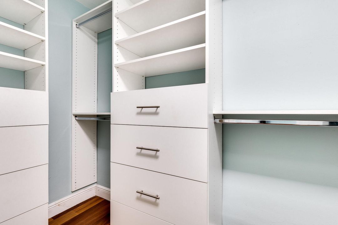 For Sale: $299,994 (2 beds, 2 baths, 1144 Square Feet)