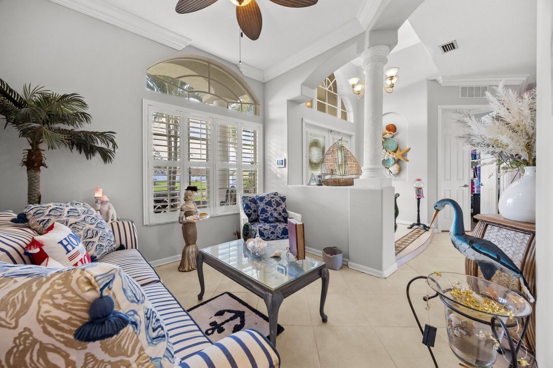 For Sale: $585,000 (4 beds, 2 baths, 2493 Square Feet)