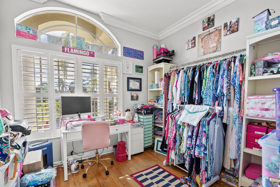 For Sale: $585,000 (4 beds, 2 baths, 2493 Square Feet)