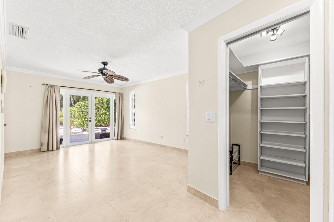 На продажу: $2,799,000 (3 спален, 2 ванн, 1779 Квадратных фут)