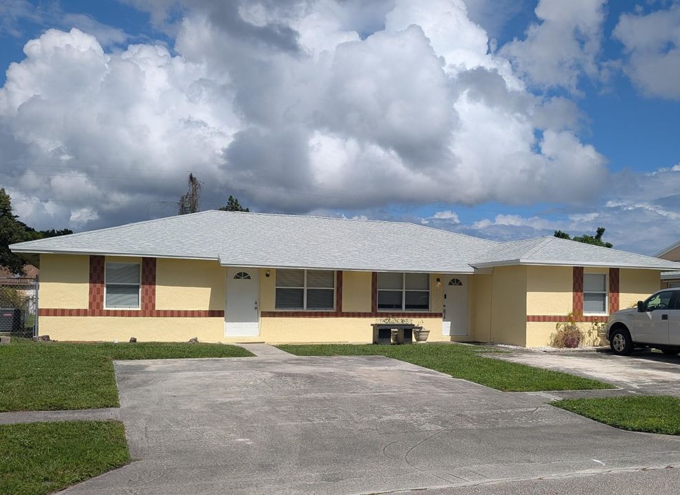 Recently Rented: $2,200 (3 beds, 2 baths, 1176 Square Feet)