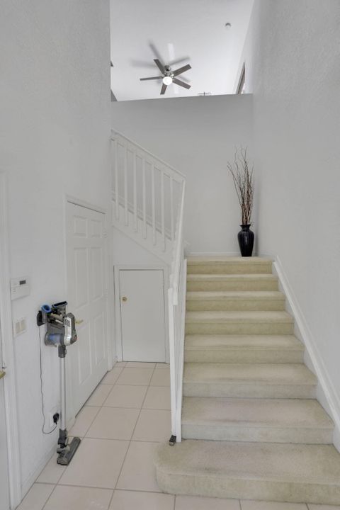 En Venta: $325,000 (3 camas, 2 baños, 1523 Pies cuadrados)