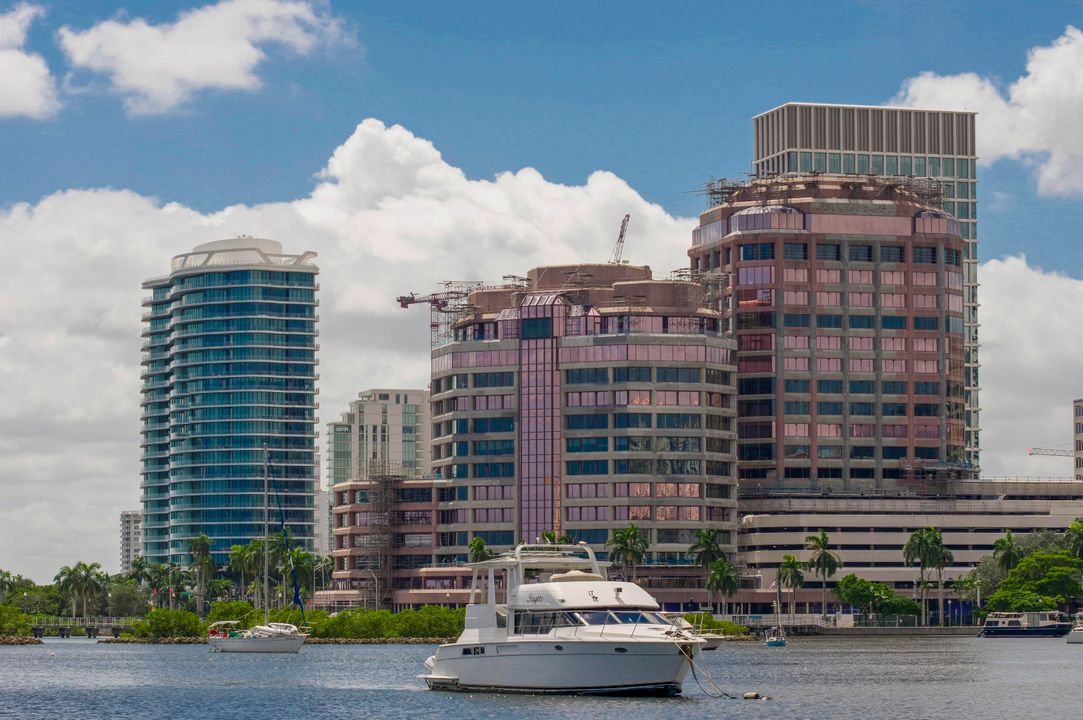 For Sale: $398,490 (1 beds, 1 baths, 760 Square Feet)