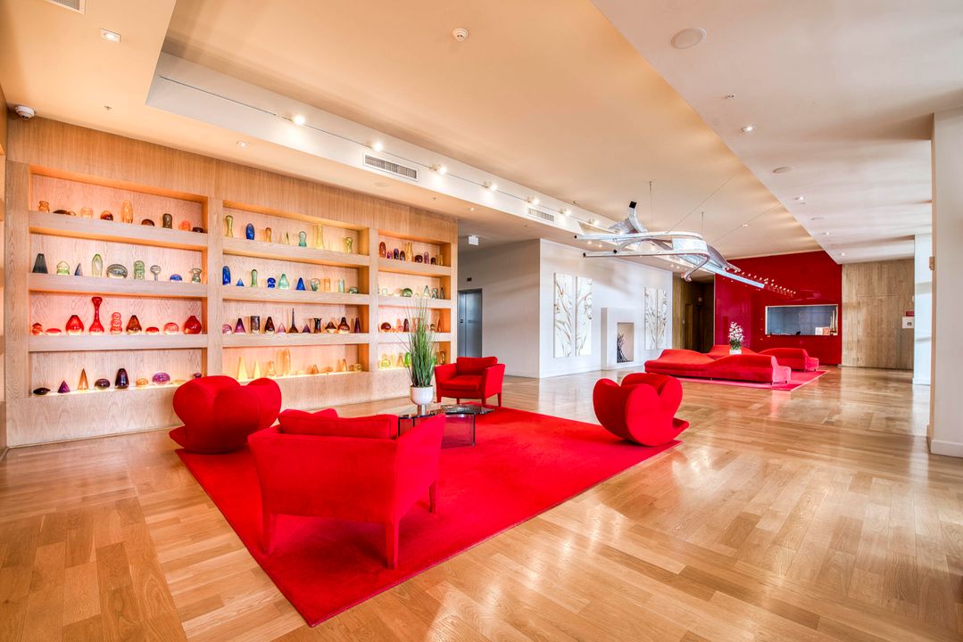 For Sale: $398,490 (1 beds, 1 baths, 760 Square Feet)