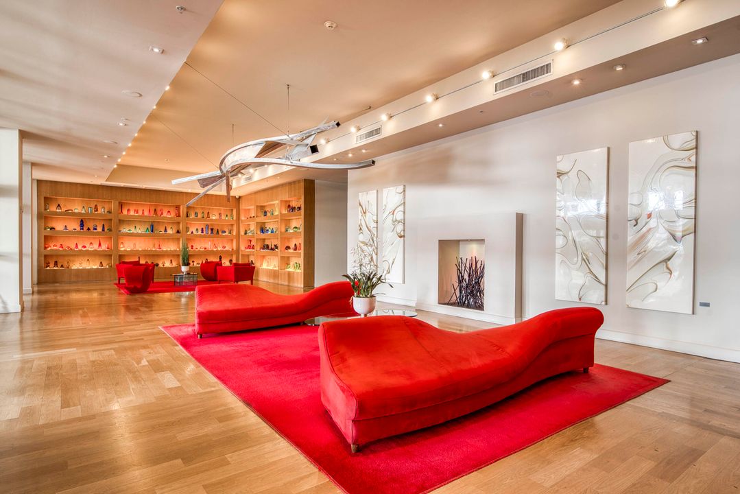 For Sale: $398,490 (1 beds, 1 baths, 760 Square Feet)