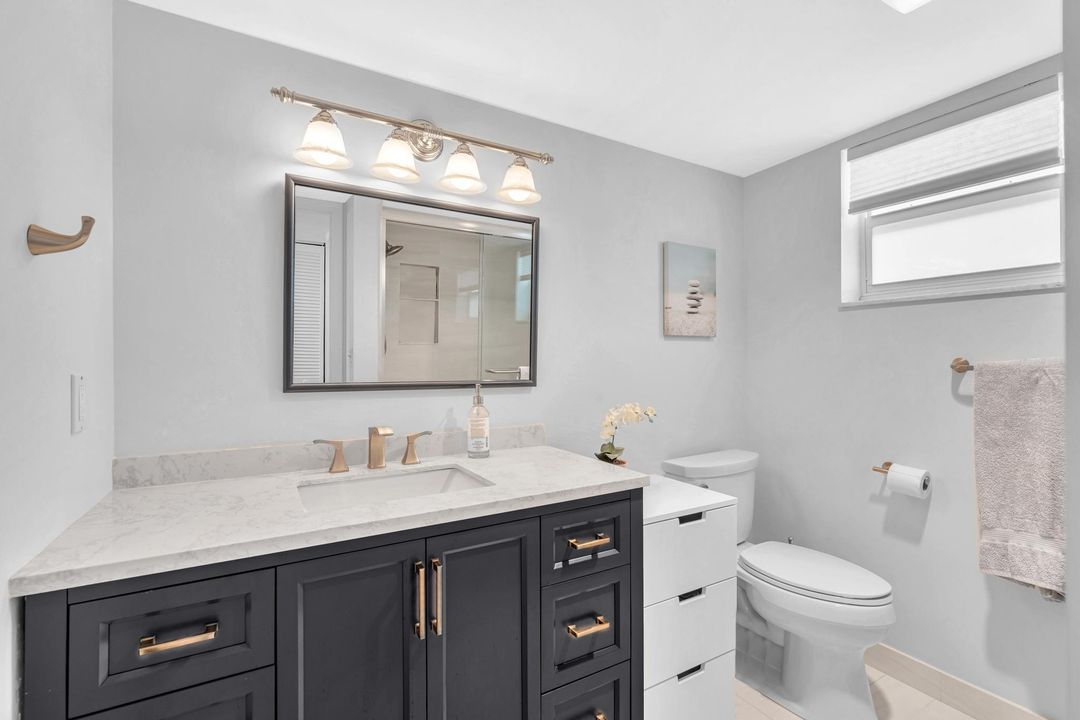 待售: $284,900 (2 贝兹, 2 浴室, 1224 平方英尺)