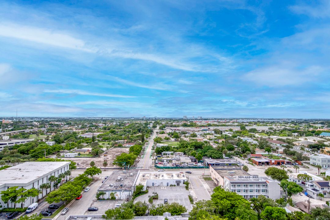 For Sale: $398,490 (1 beds, 1 baths, 760 Square Feet)