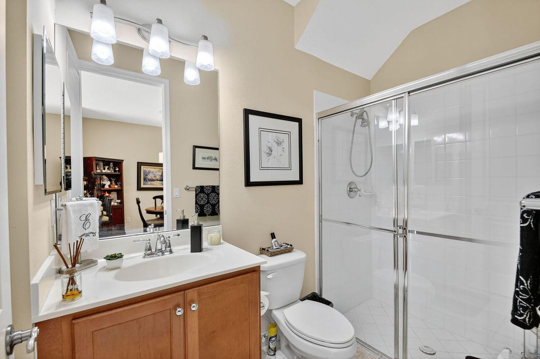 For Sale: $407,000 (3 beds, 3 baths, 1399 Square Feet)