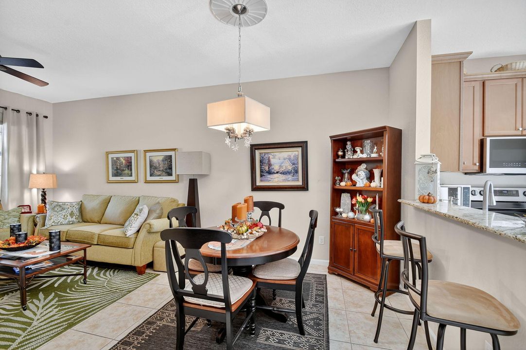 For Sale: $407,000 (3 beds, 3 baths, 1399 Square Feet)