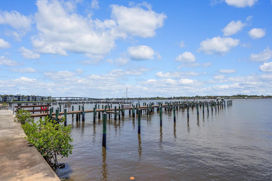 待售: $190,000 (2 贝兹, 2 浴室, 1191 平方英尺)