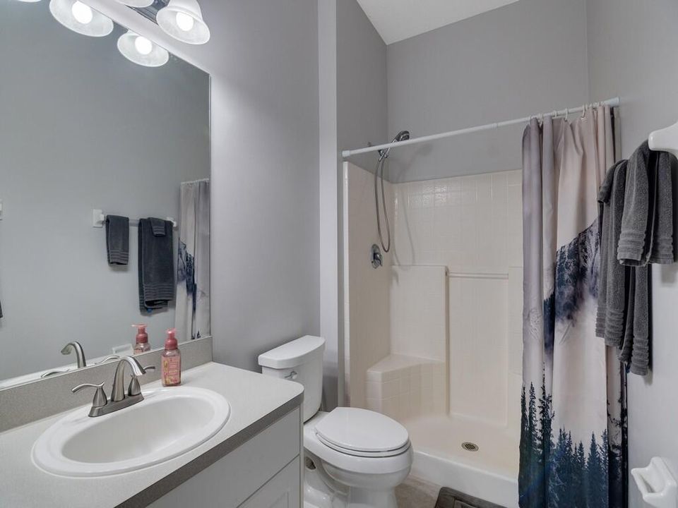 En Venta: $599,000 (4 camas, 3 baños, 2336 Pies cuadrados)