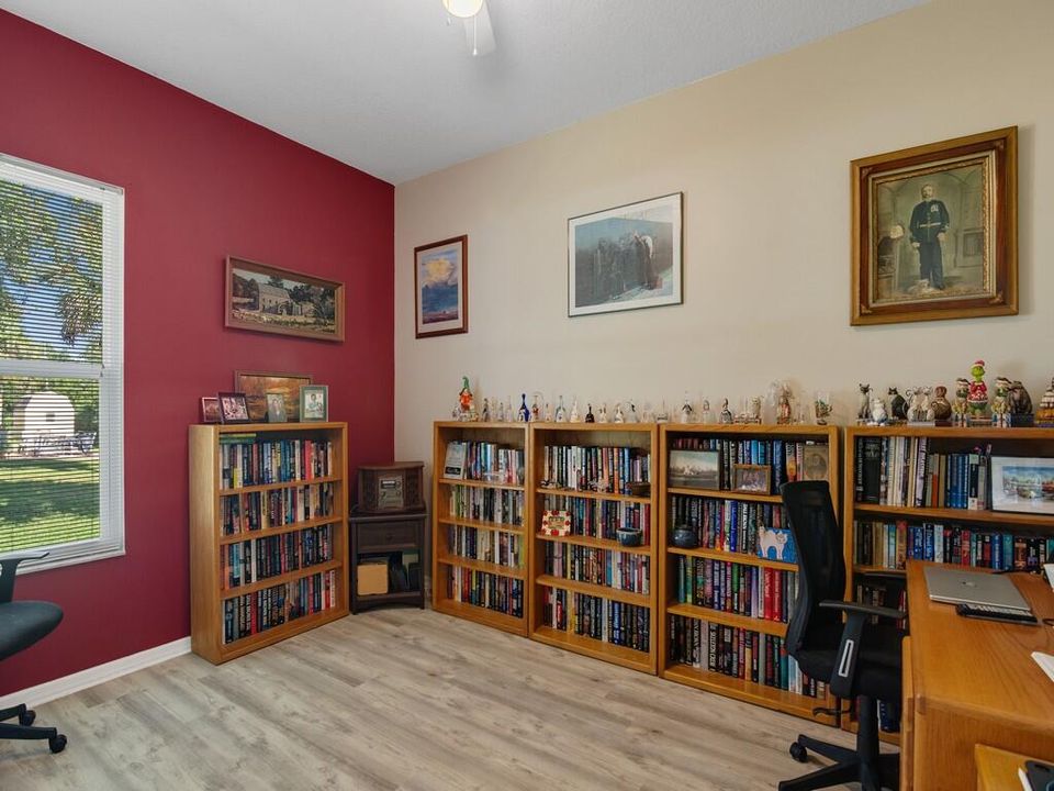 En Venta: $599,000 (4 camas, 3 baños, 2336 Pies cuadrados)