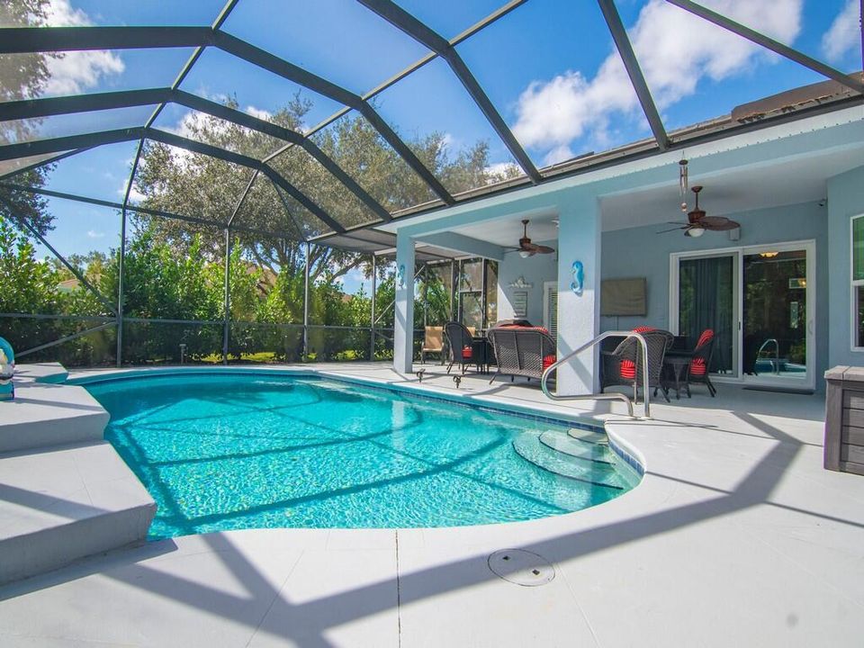 En Venta: $599,000 (4 camas, 3 baños, 2336 Pies cuadrados)