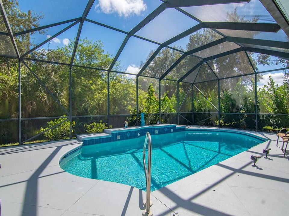 En Venta: $599,000 (4 camas, 3 baños, 2336 Pies cuadrados)