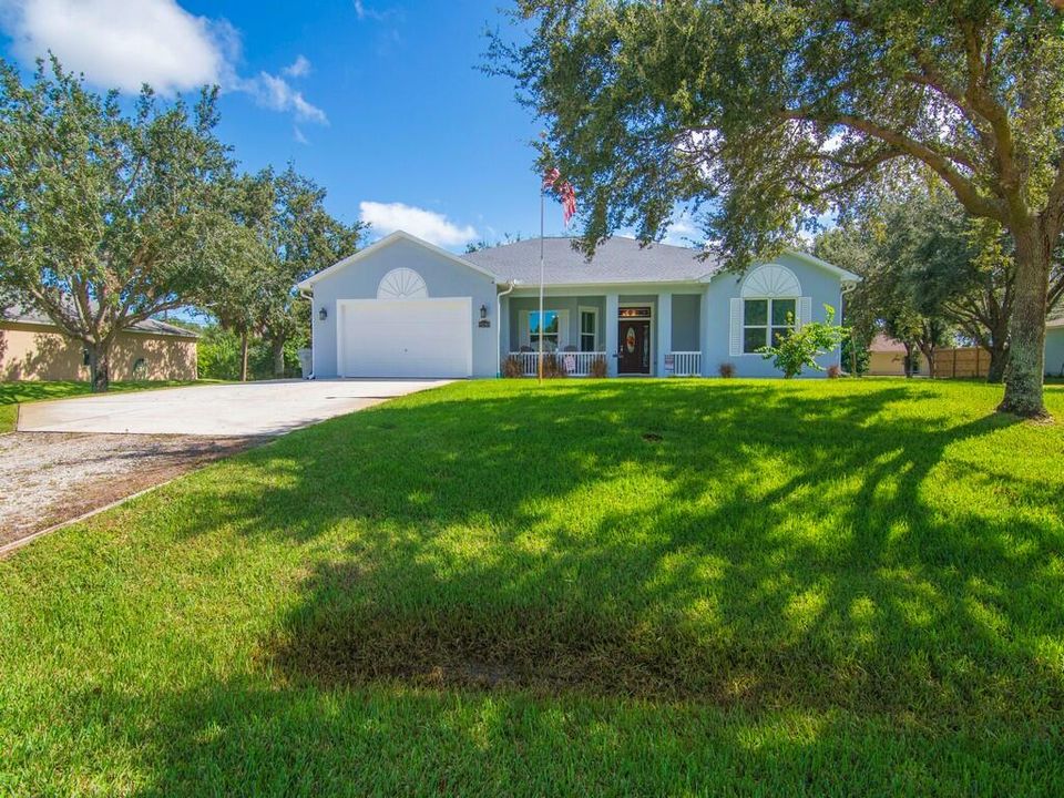 En Venta: $599,000 (4 camas, 3 baños, 2336 Pies cuadrados)