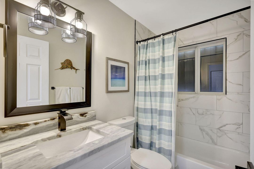 For Sale: $449,000 (2 beds, 2 baths, 1120 Square Feet)