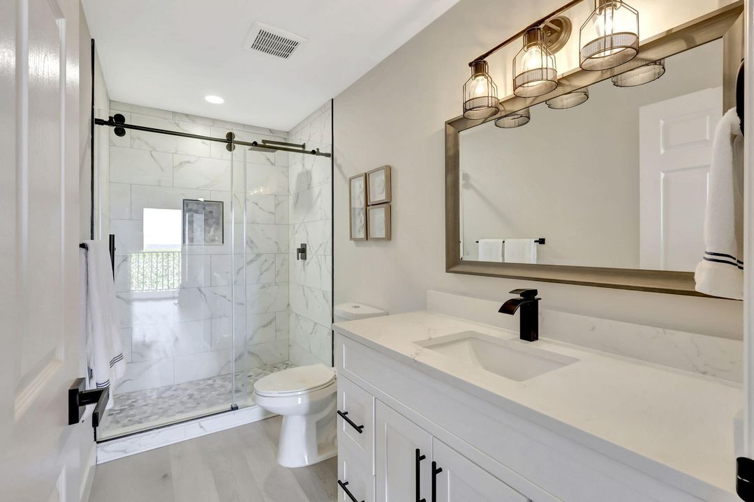 For Sale: $449,000 (2 beds, 2 baths, 1120 Square Feet)