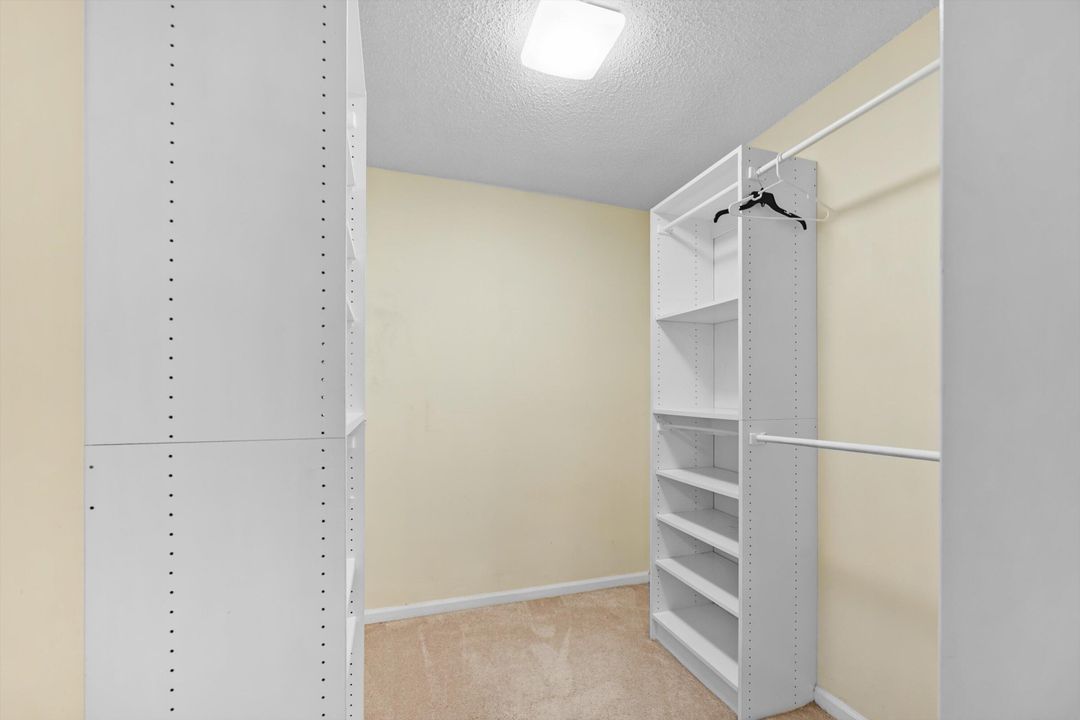 For Sale: $575,000 (3 beds, 2 baths, 1776 Square Feet)