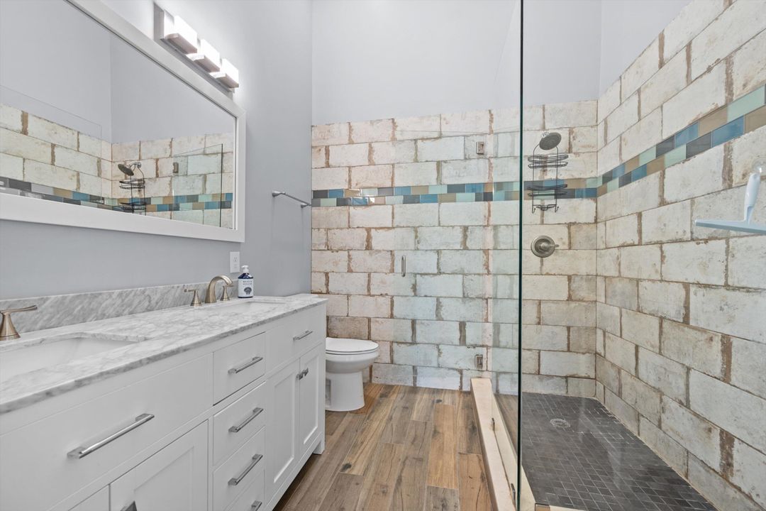 For Sale: $575,000 (3 beds, 2 baths, 1776 Square Feet)