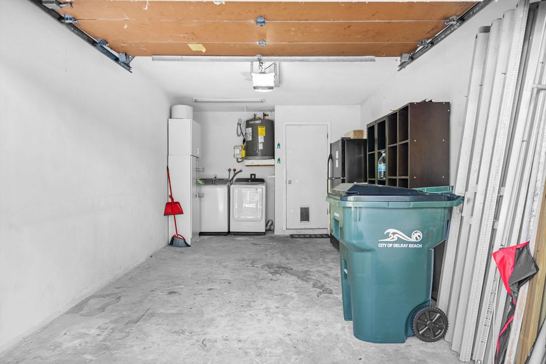 For Sale: $575,000 (3 beds, 2 baths, 1776 Square Feet)