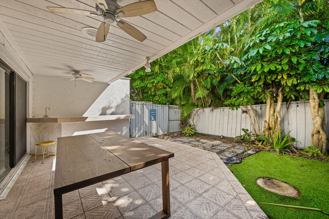 For Sale: $575,000 (3 beds, 2 baths, 1776 Square Feet)