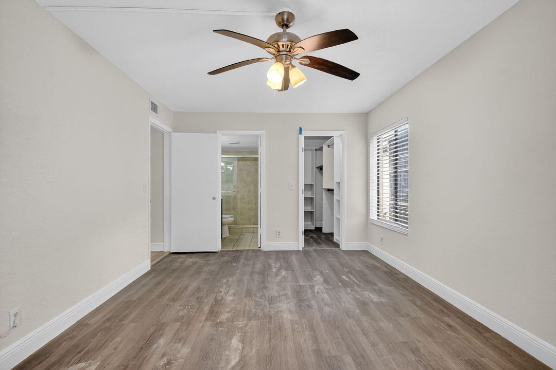 For Sale: $283,999 (2 beds, 2 baths, 1005 Square Feet)