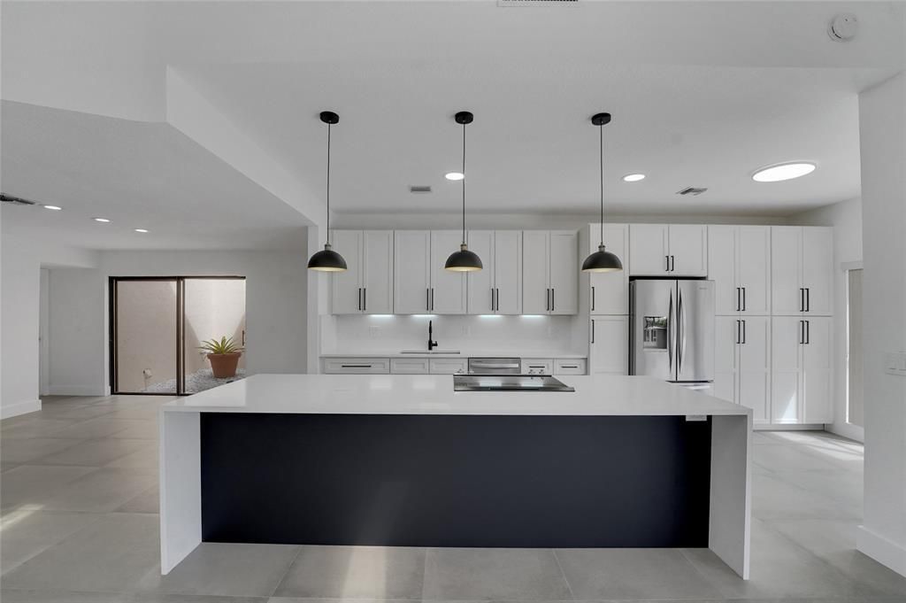 Active With Contract: $5,100 (3 beds, 2 baths, 1738 Square Feet)