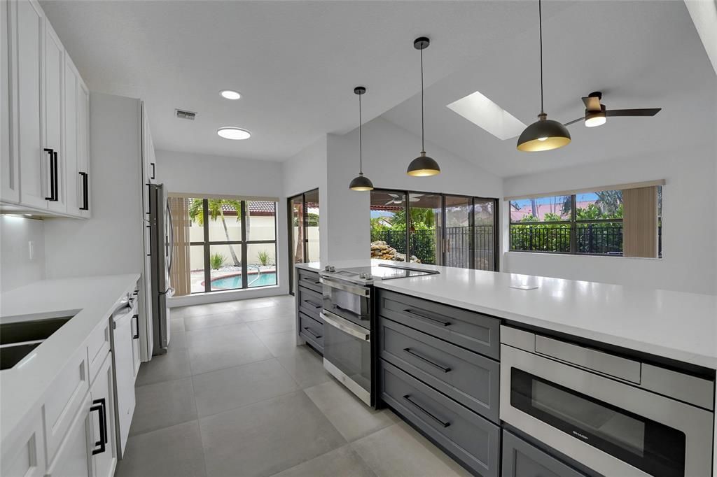 Active With Contract: $5,100 (3 beds, 2 baths, 1738 Square Feet)