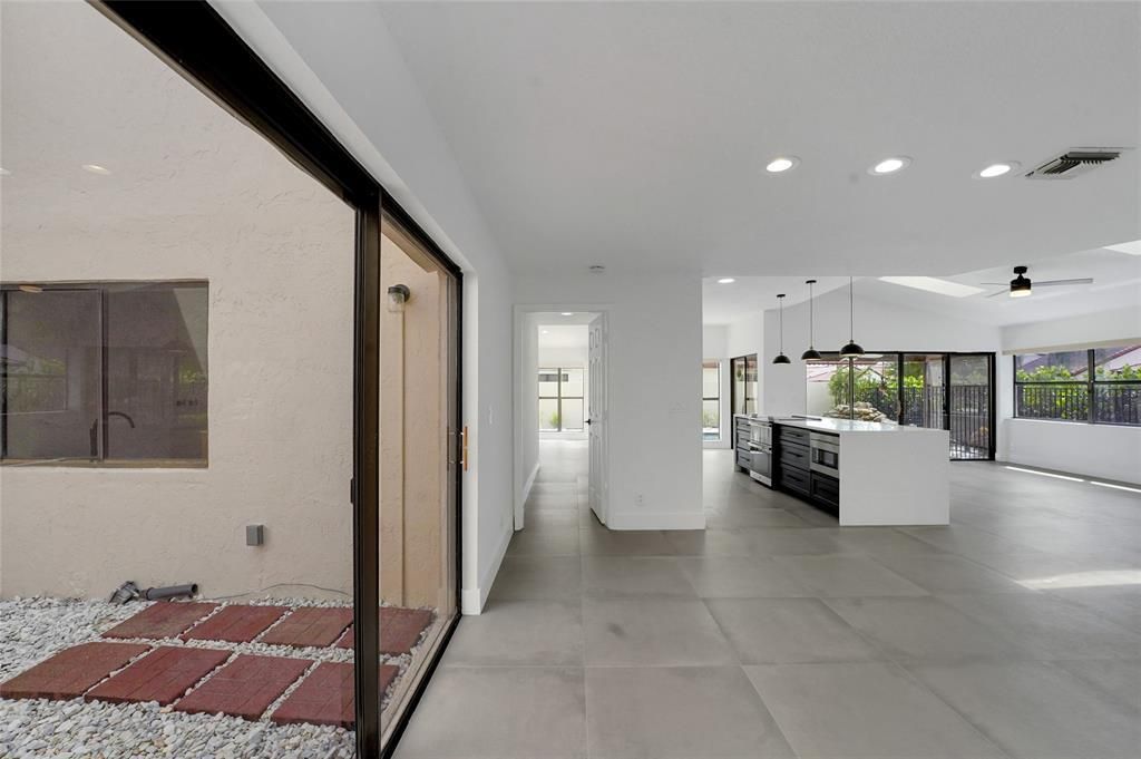 Active With Contract: $5,100 (3 beds, 2 baths, 1738 Square Feet)