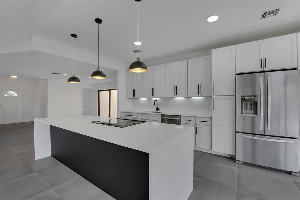 Active With Contract: $5,100 (3 beds, 2 baths, 1738 Square Feet)