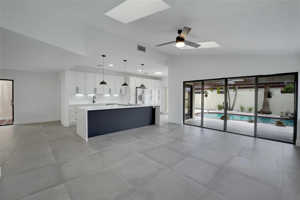 Active With Contract: $5,100 (3 beds, 2 baths, 1738 Square Feet)