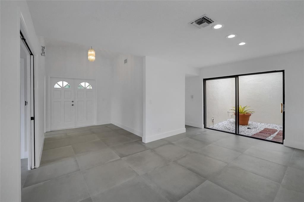 Active With Contract: $5,100 (3 beds, 2 baths, 1738 Square Feet)