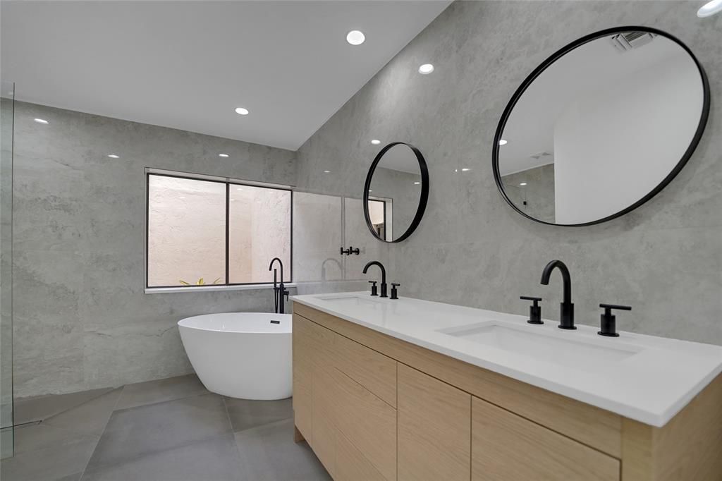 Active With Contract: $5,100 (3 beds, 2 baths, 1738 Square Feet)