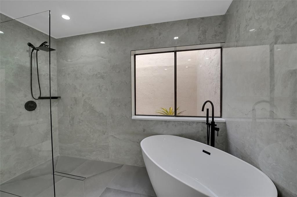 Active With Contract: $5,100 (3 beds, 2 baths, 1738 Square Feet)