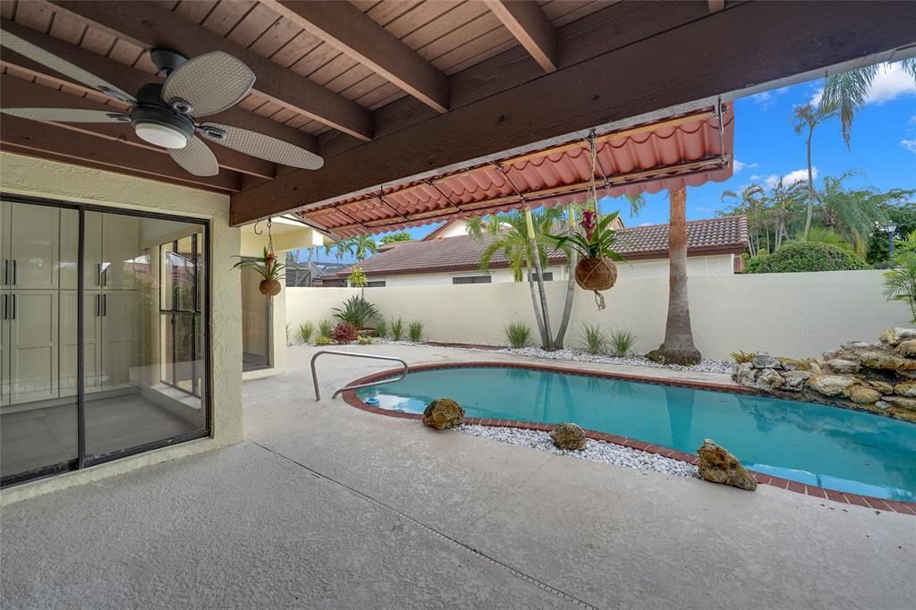 Active With Contract: $5,100 (3 beds, 2 baths, 1738 Square Feet)